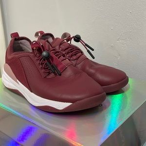 Clove shoes for healthcare - used